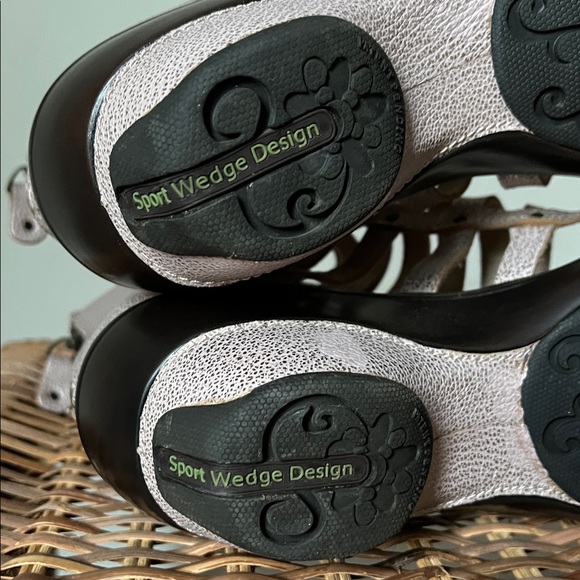 Jambu strappy sandals - Picture 9 of 12